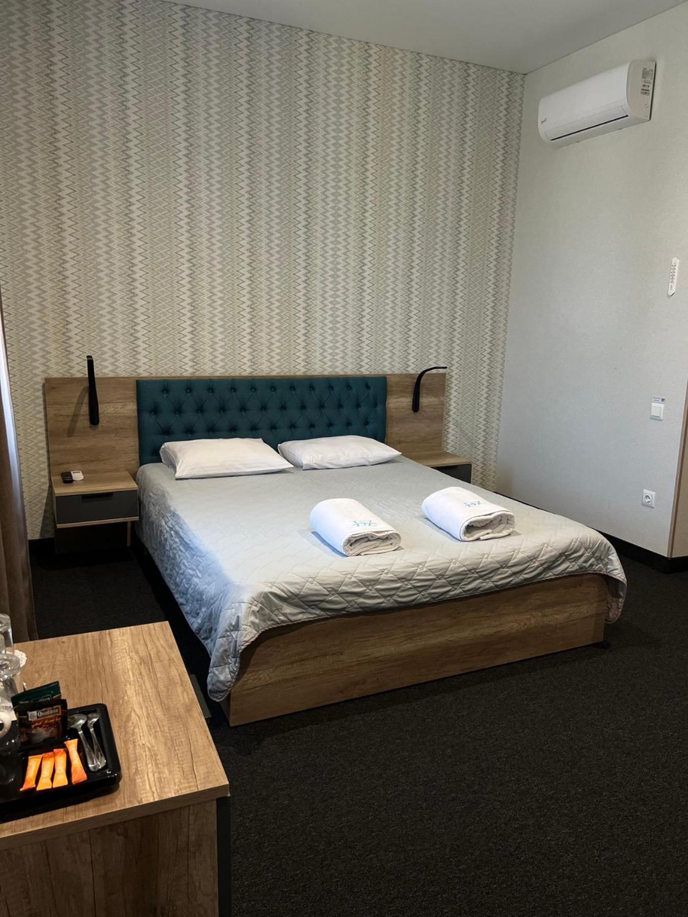 Hotel Dozari Korostyshiv Екстериор снимка
