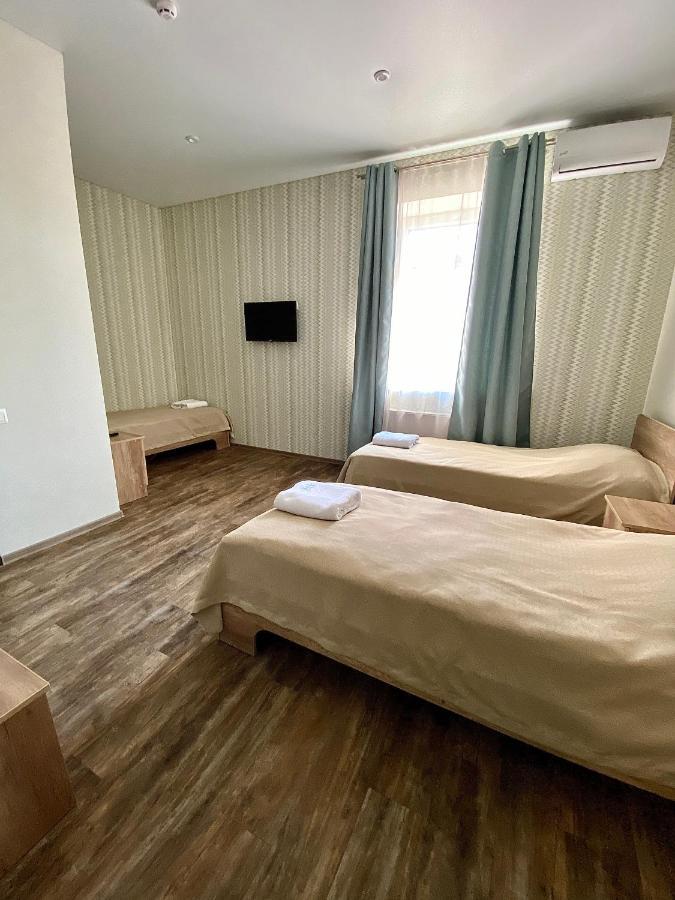 Hotel Dozari Korostyshiv Екстериор снимка